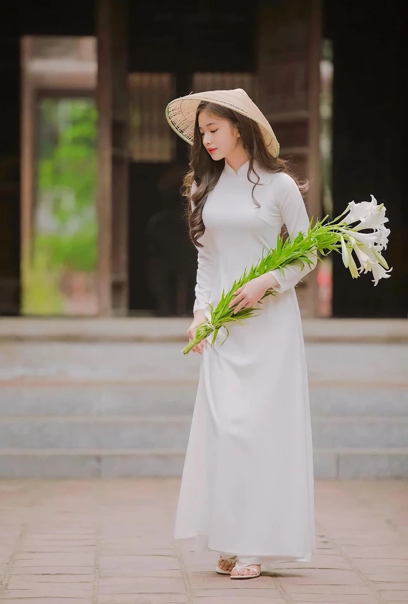 Cách chụp ảnh selfie trước gương đẹp giúp bạn tỏa sáng tự nhiên