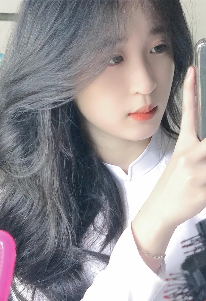 Ảnh Gái MM88 Chụp Ảnh Trước Gương Xinh